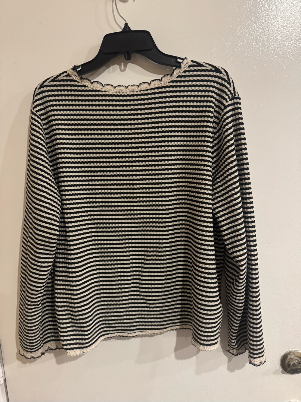 SHEIN Black & Cream Striped Long-Sleeve Top